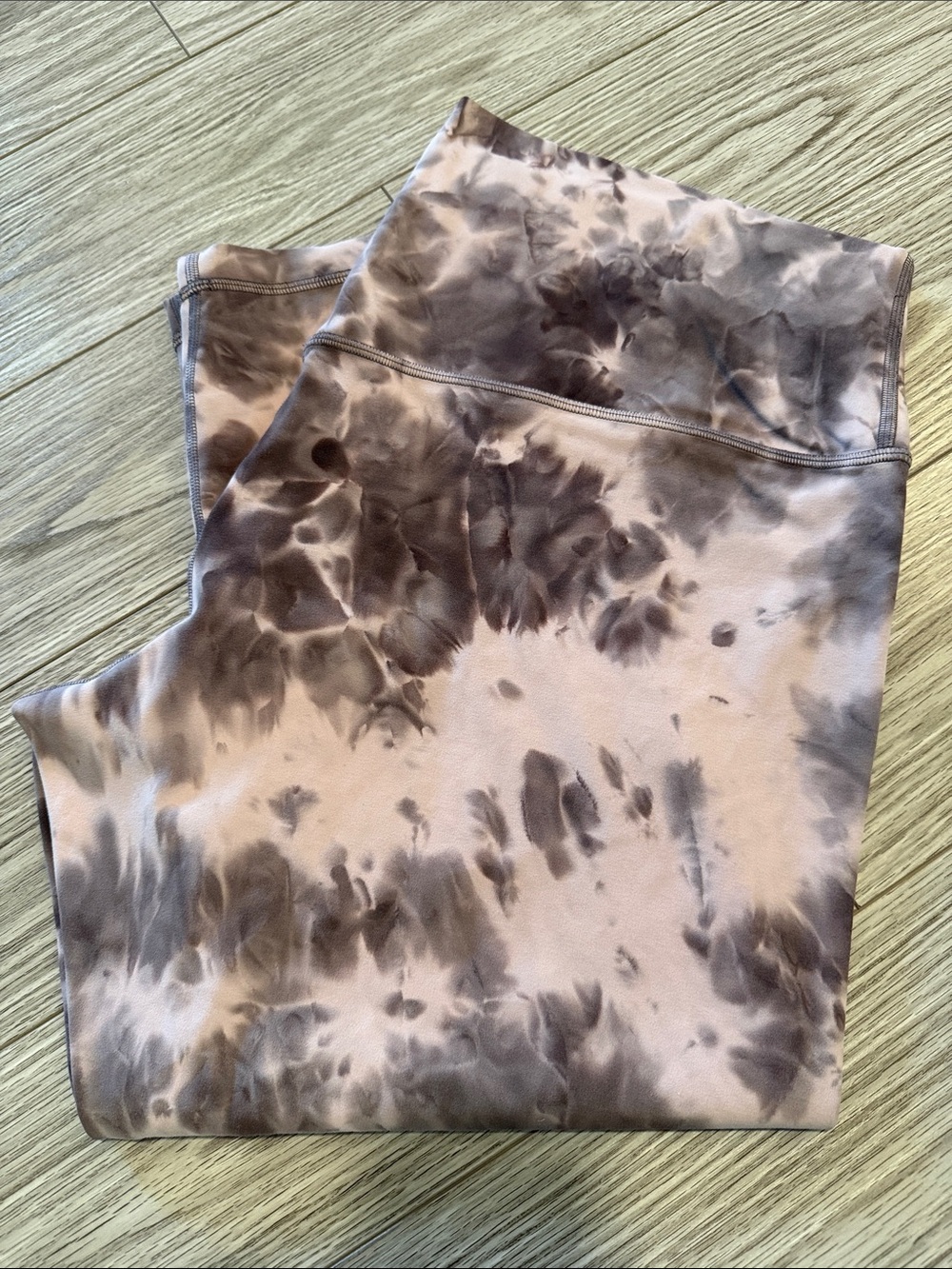 Lululemon Align Marble Crop
